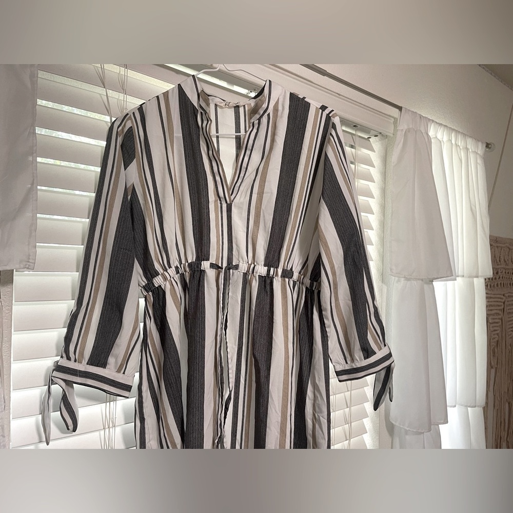 Button down shirt - Picture 3 of 4